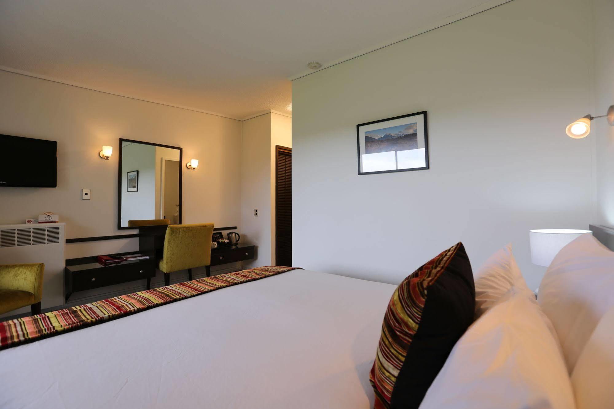 Heartland Hotel Haast Esterno foto